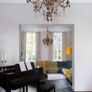 BRONZE-WINNER-History-with-modern-touch-Residential-Living-and-Dining-Spaces-Evgenia-Dymkina-St.jpeg